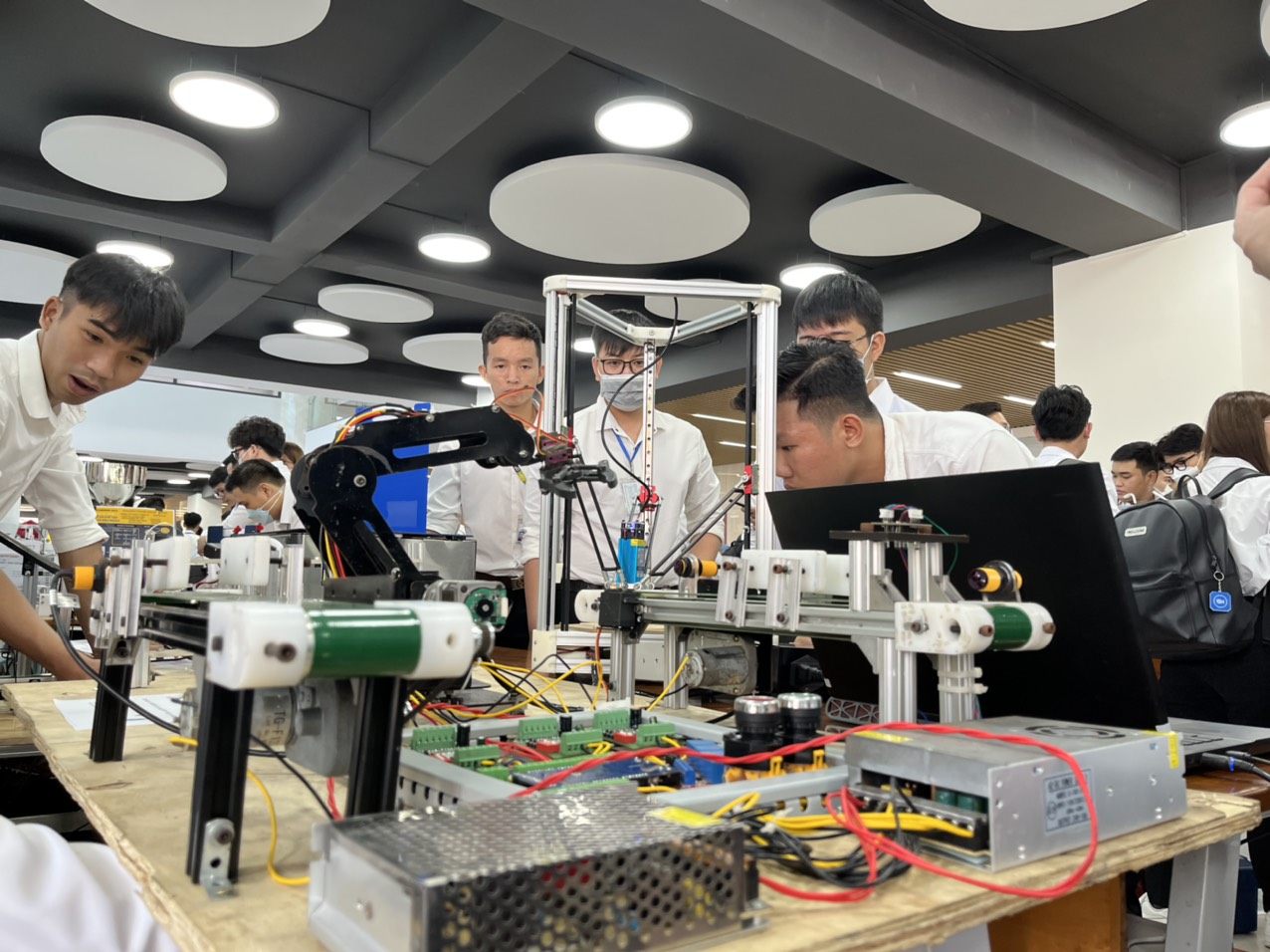 Sinh viên kỹ thuật cần chuẩn bị gì?